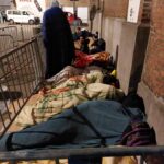 Asiel: tientallen mensen die wachten op hun registratie blijven dakloos